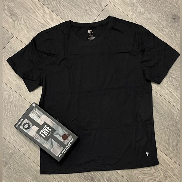 NWT Frye Mens Medium T Shirt and Underwear Bundle. 4 Pack of both. - Picture 2 of 14